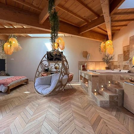 Suite Bali Les Petits Plaisirs Angers Exterior photo